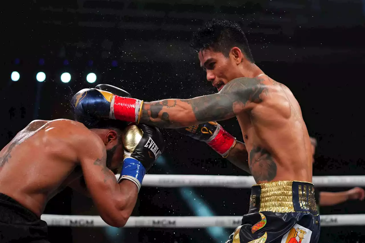 Rey Vargas stuns champ Mark Magsayo in San Antonio