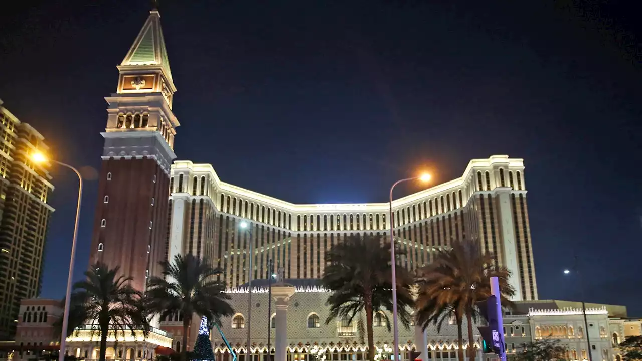 Macao to shutter casinos for a week