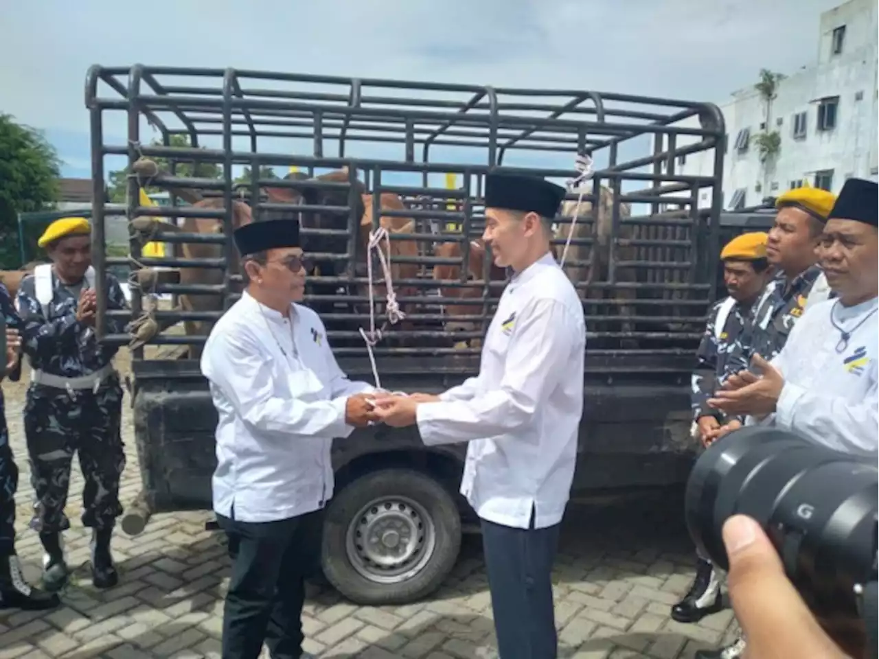 DPD AMPI Sumatera Utara Sembelih 12 Ekor Hewan Kurban