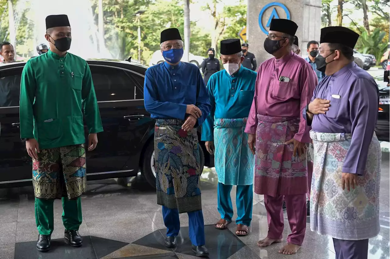 Govt will ensure no delays in aid for Baling flood victims, says PM
