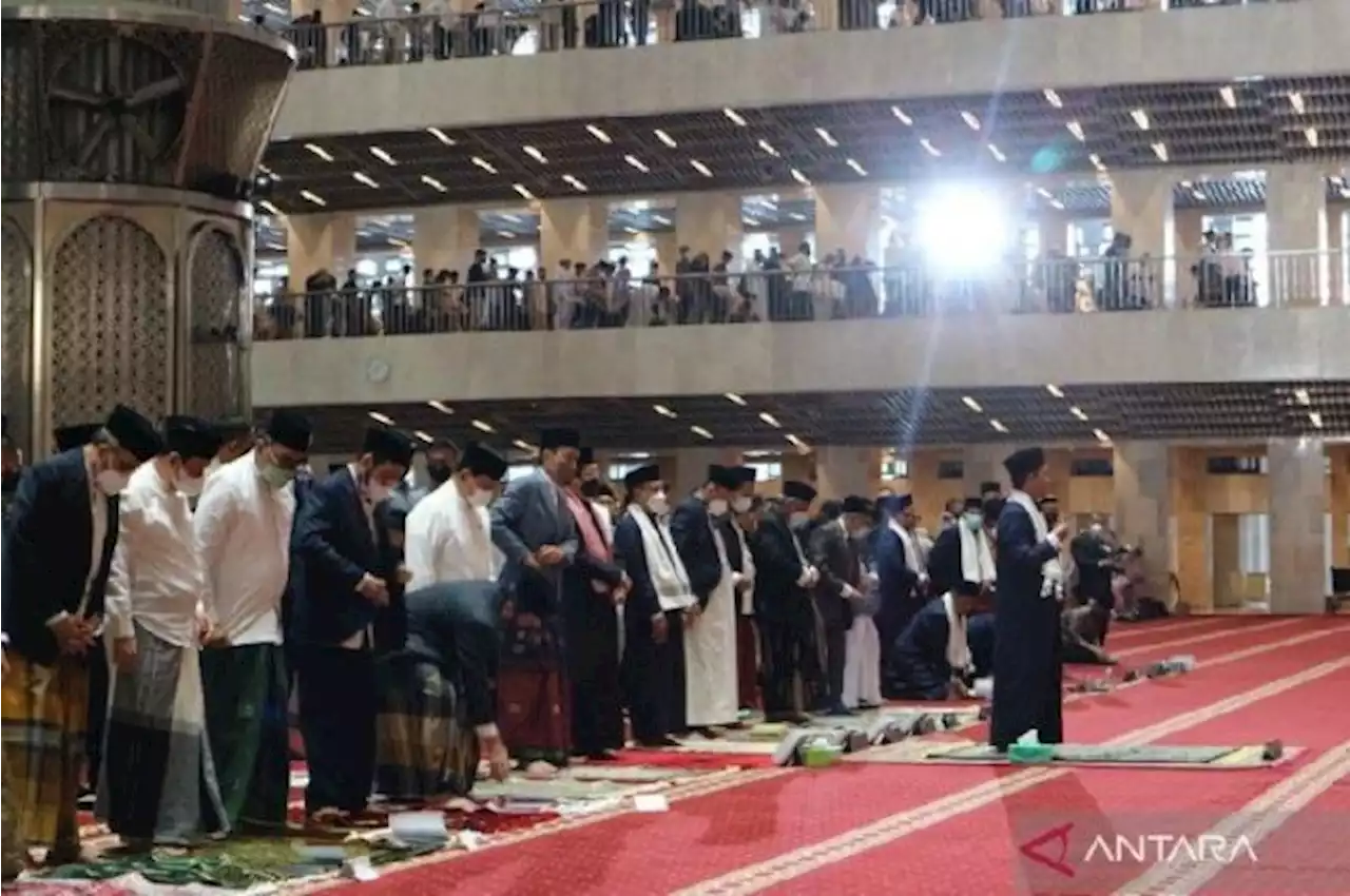 Presiden Jokowi dan Sejumlah Pejabat Negara Laksanakan Salat Idul Adha di Masjid Istiqlal