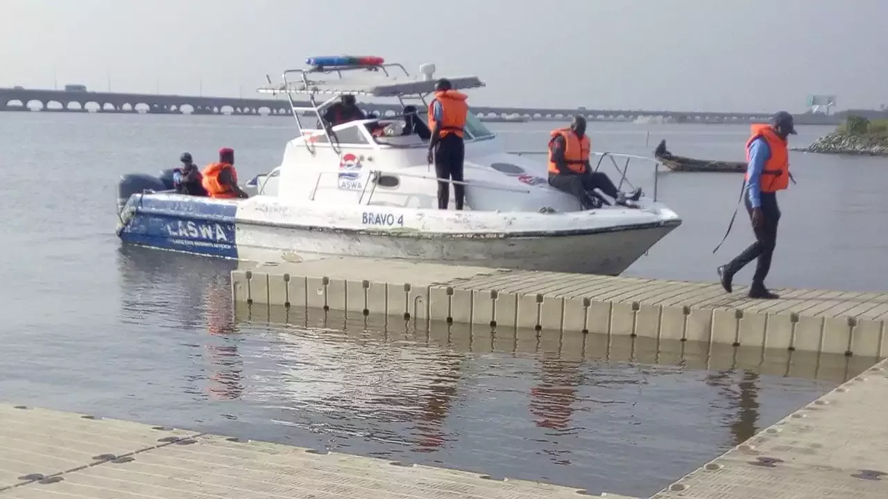 Four Bodies Recovered From 16 Passenger Boat Mishap In Lagos Thecable Nigeria Head Topics 3593