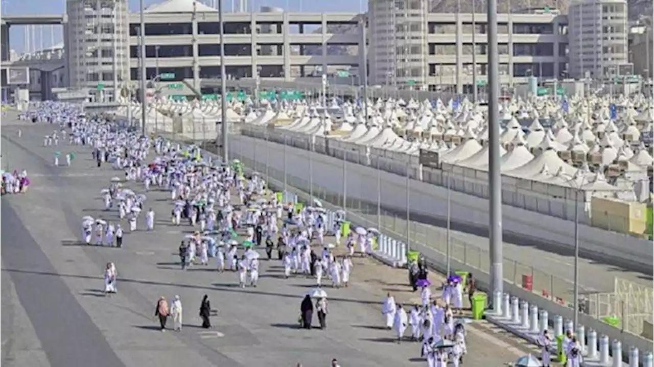 Jemaah Haji Banyak Didera Kelelahan dan Dehidrasi di Jalur Jamarat