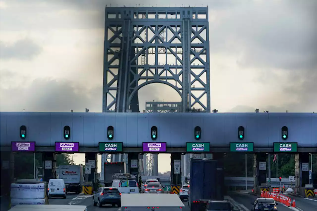 Goodbye to cash tolls, and some notorious history, at bridge