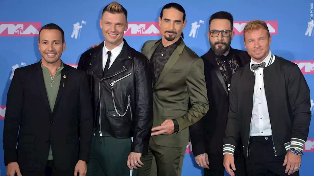 Backstreet Boys to release new holiday album