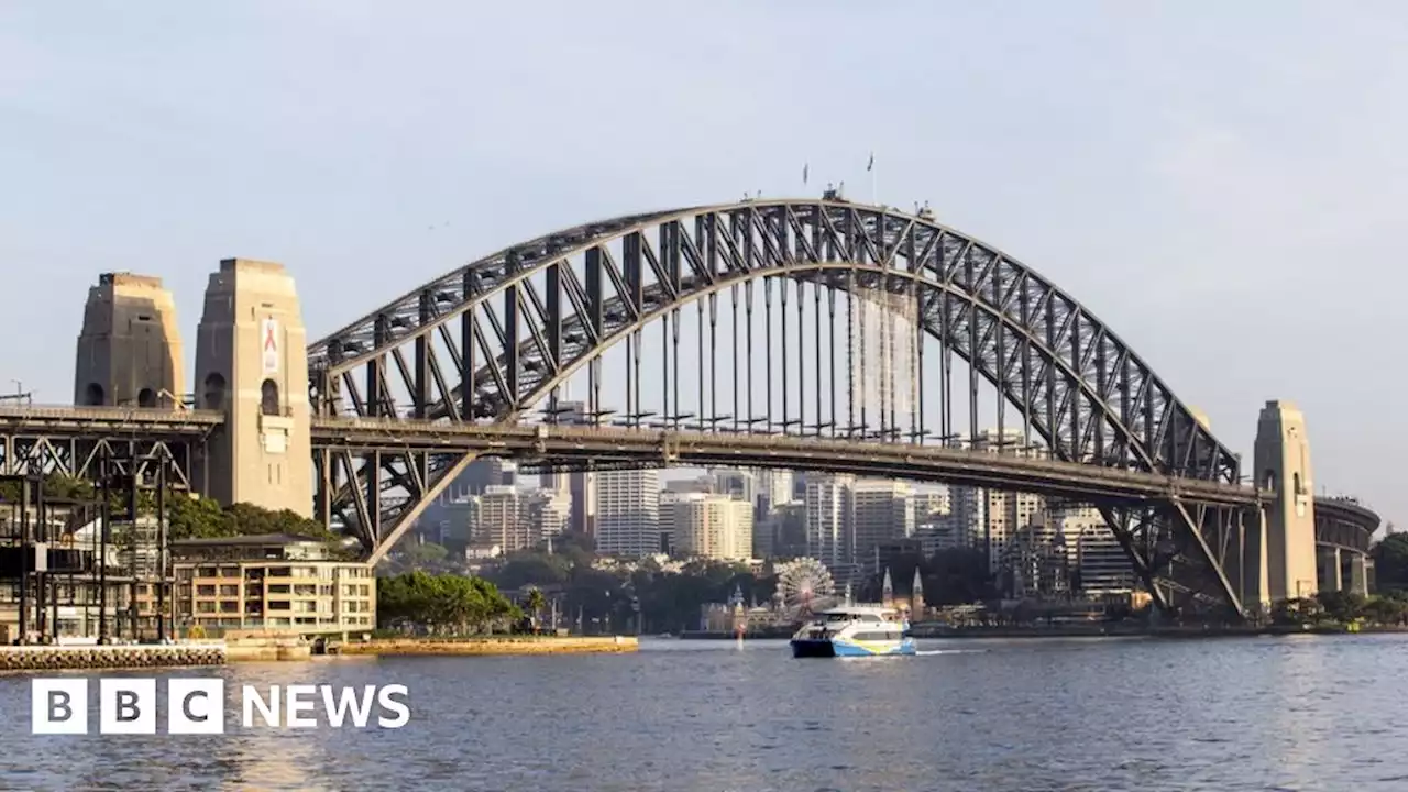 Aboriginal flag to permanently fly on Sydney Harbour Bridge