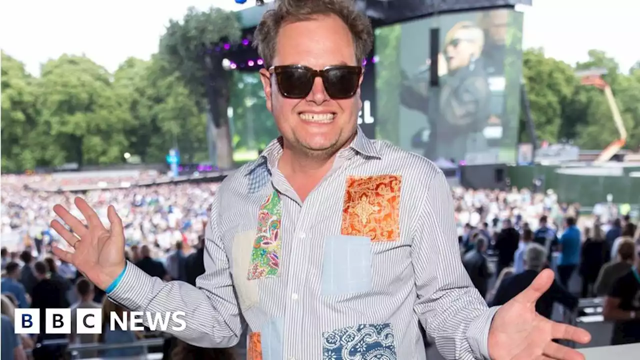 Alan Carr recovering after on-stage collapse from shooting pain in his leg