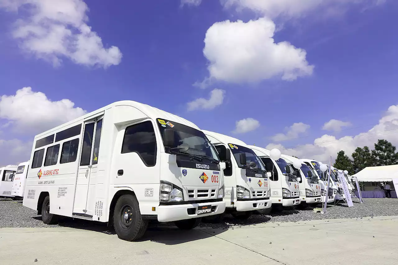 DOTr Calibrates Land Transport Programs Ahead Of Full Face-To-Face Classes By November | CarGuide.PH | Philippine Car News, Car Reviews, Car Prices