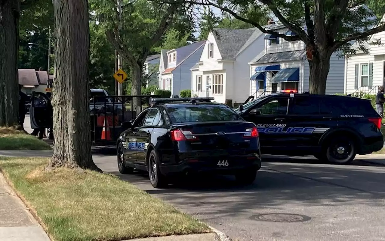 Man dies after being shot in Cleveland’s Lee Harvard neighborhood