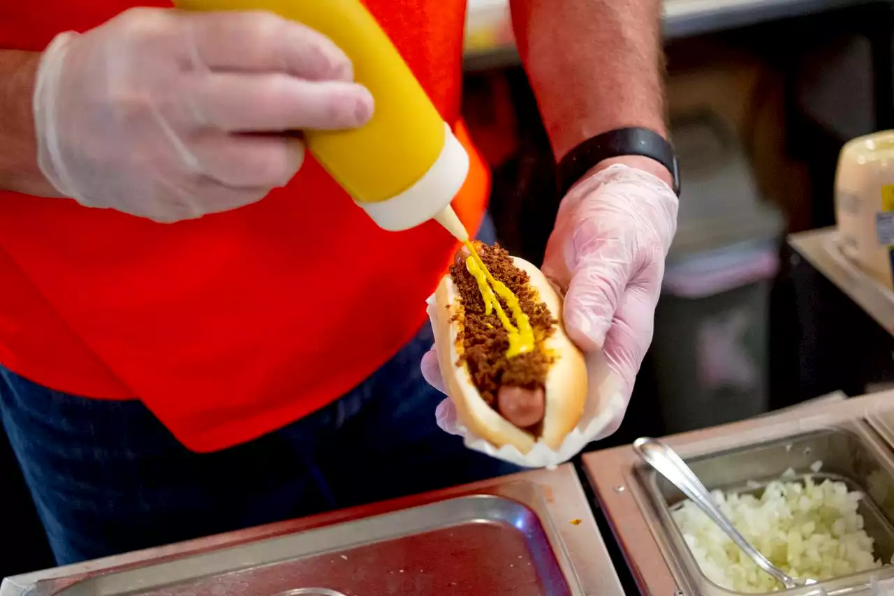 Mustard reigns supreme as favorite hot dog condiment nationally though Midwesterners disagree: Nominate your favorite Cleveland hot dog stand