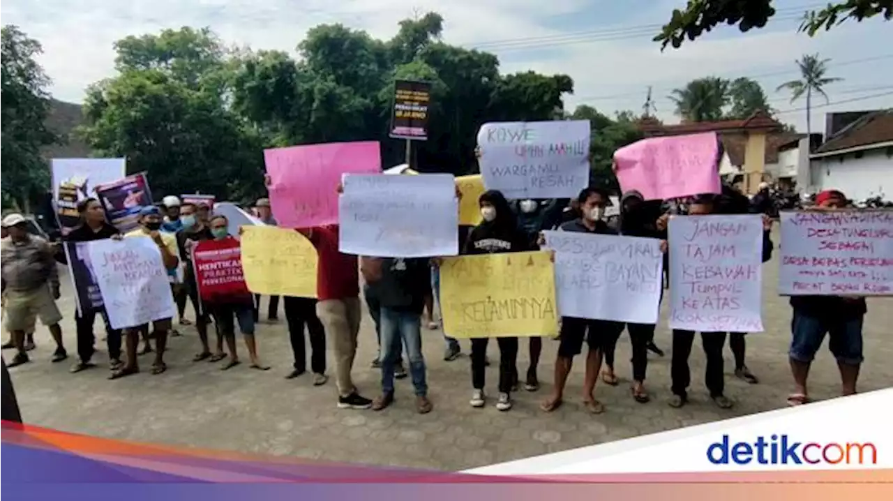 Oknum Perangkat Desa di Kediri Didemo Warga karena Selingkuh