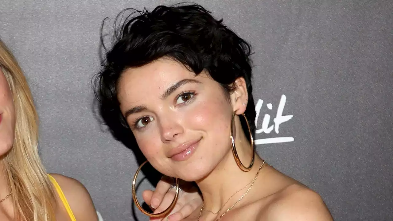 'The Bachelor' Alum Bekah Martinez is Engaged to Grayston Leonard