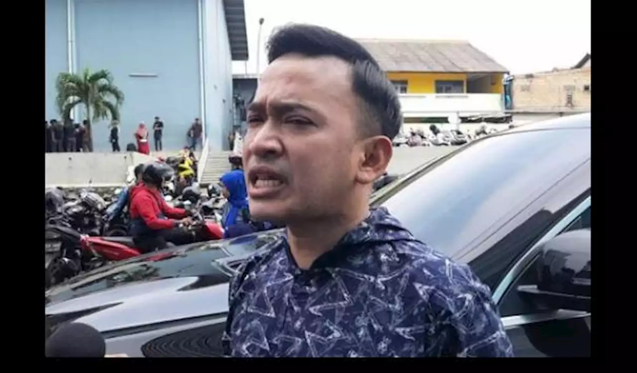 Didorong Kru TV hingga Tersungkur, Ruben Onsu Mengaku Legowo: Sudah Terjadi, Nggak Apa-apa