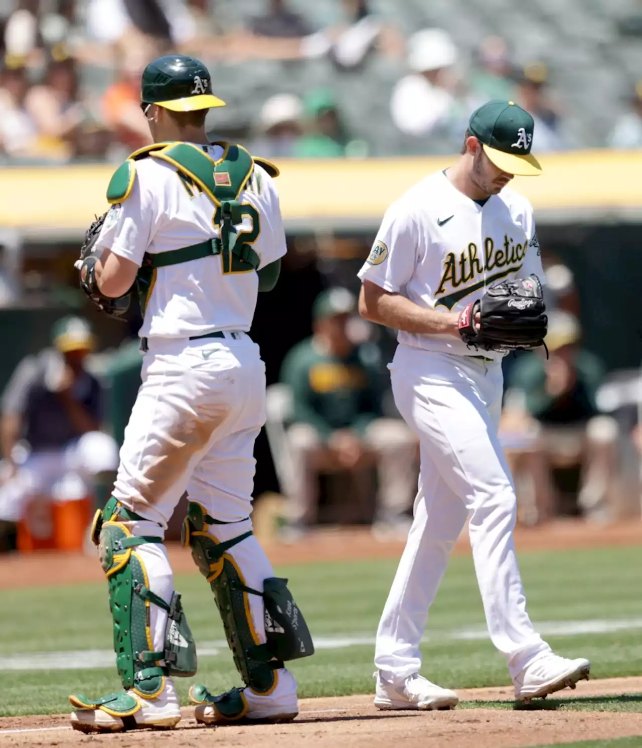 Athletics option Kelly Logue to Triple-A the day after beating Astros