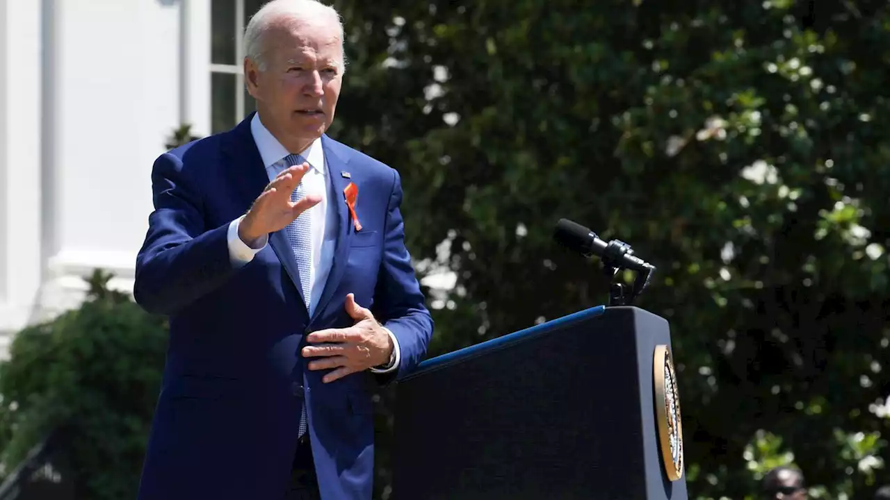 Vater von Amokopfer stört Rede von US-Präsident Biden zu neuem Waffengesetz