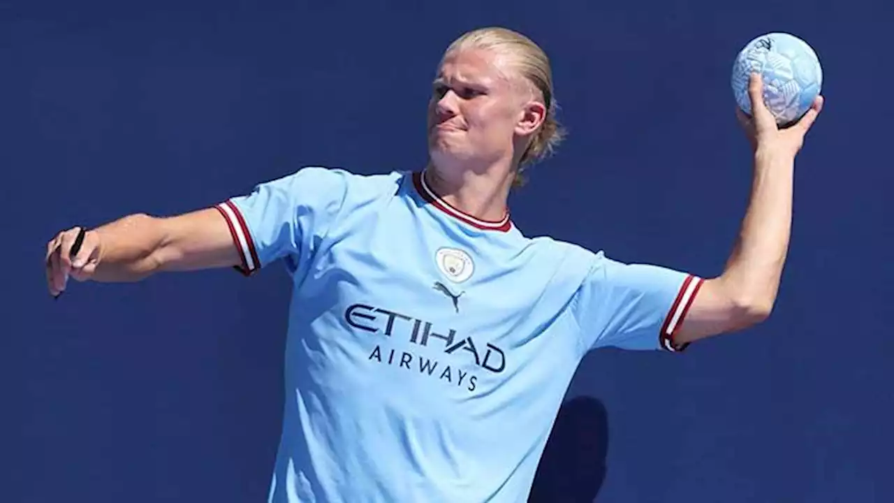 Gaya Erling Haaland saat Diperkenalkan ke Suporter Manchester City