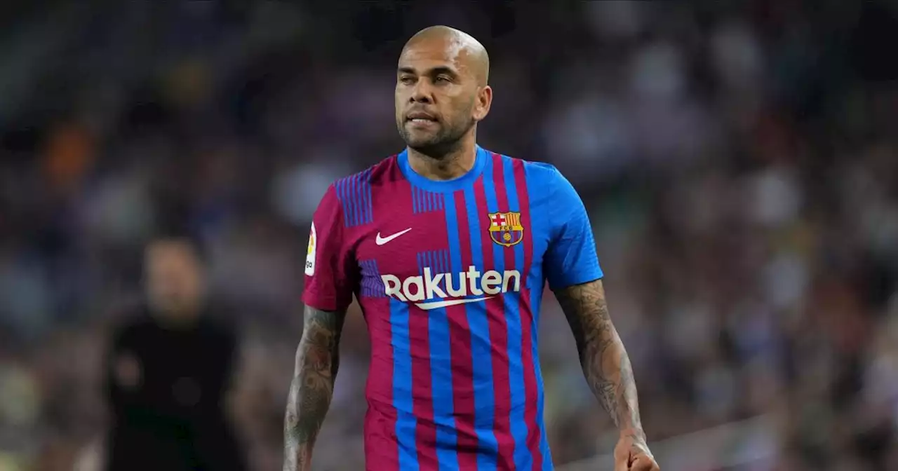 Alves haalt hard uit naar Barça: 'Ze geven niets om mensen die historie schrijven'