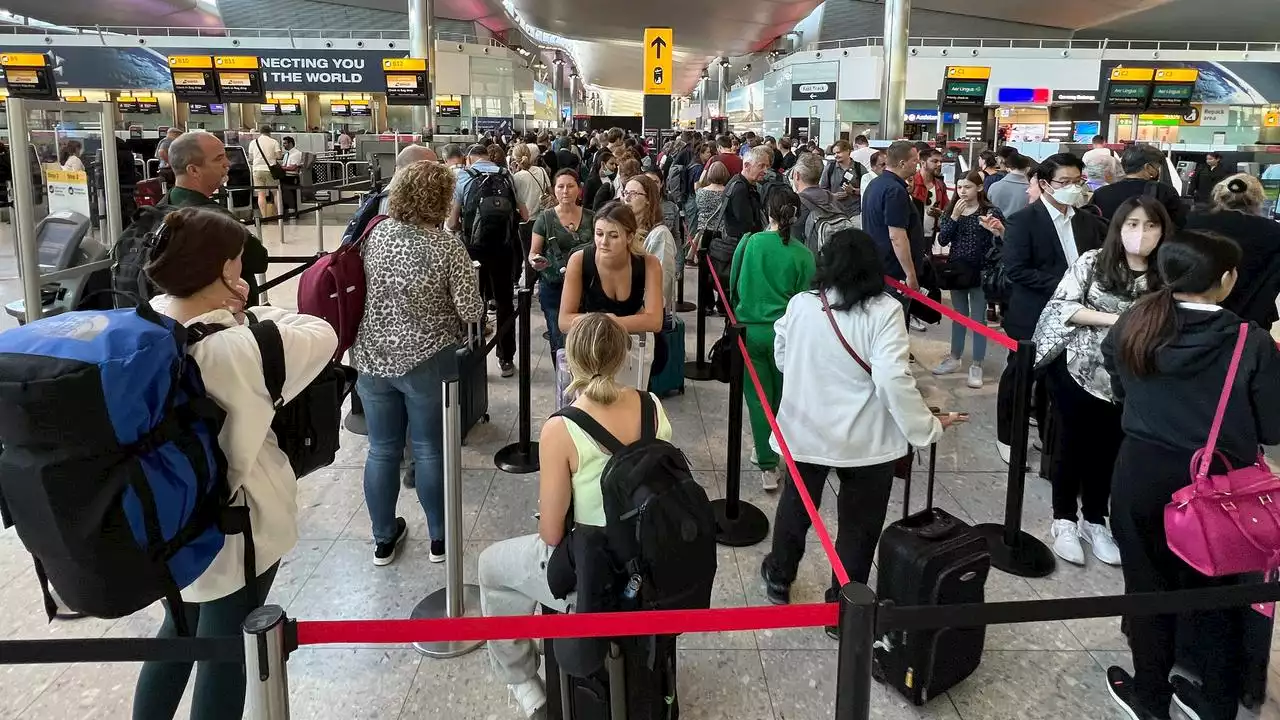 Flug-Chaos: Heathrow streicht Dutzende Flüge