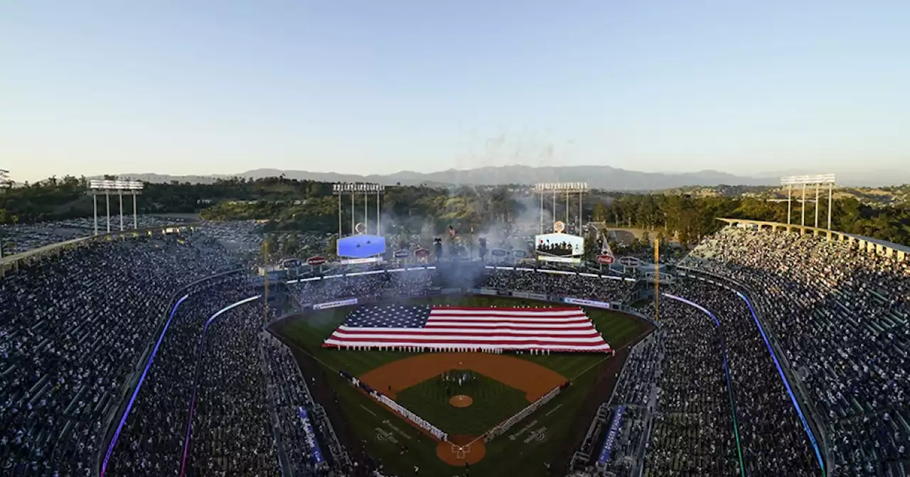 Dodger Stadium concession workers threaten strike ahead of ASG