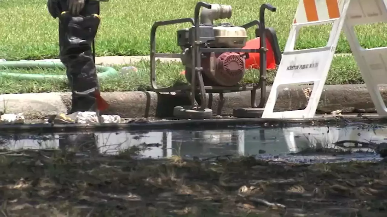 Houston sees double amount of calls for water leaks, as residents wait weeks for repairs