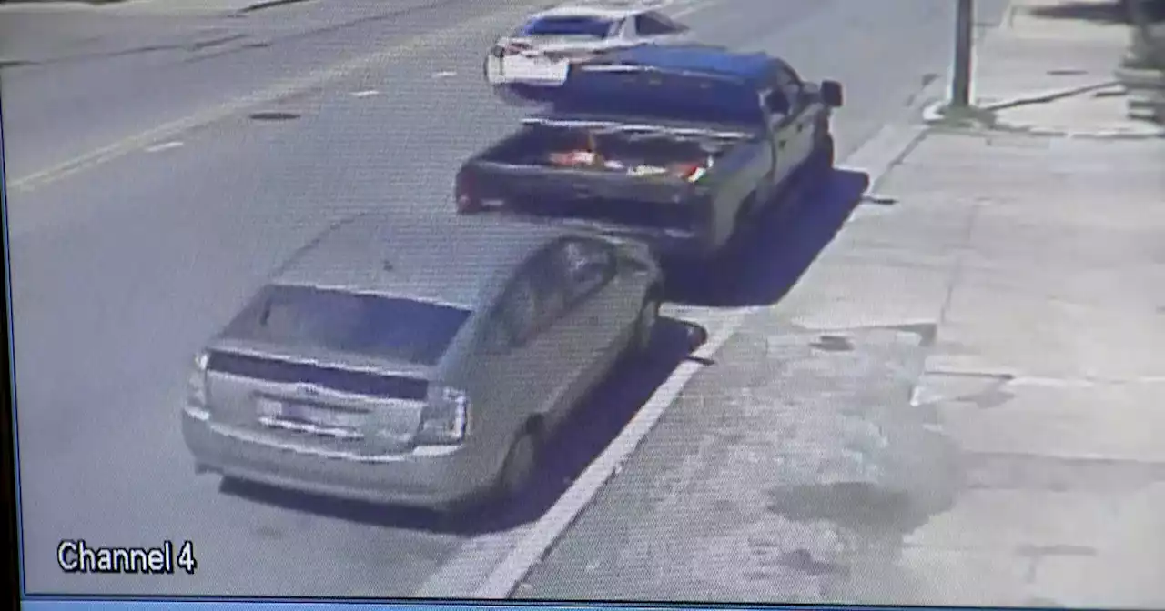 Two truck caught on video stealing car from right outside Southeast Side auto body shop