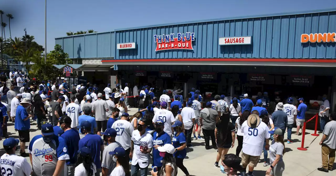 Dodger Stadium concession workers threatening to strike