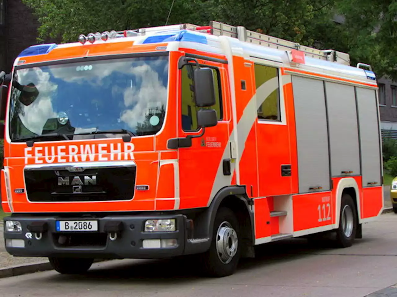 Auto in Brand gesetzt