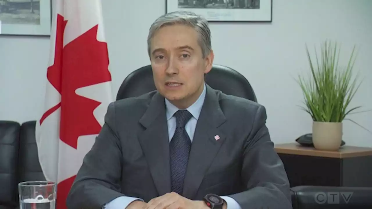 Gov't speaks on Rogers outage across Canada