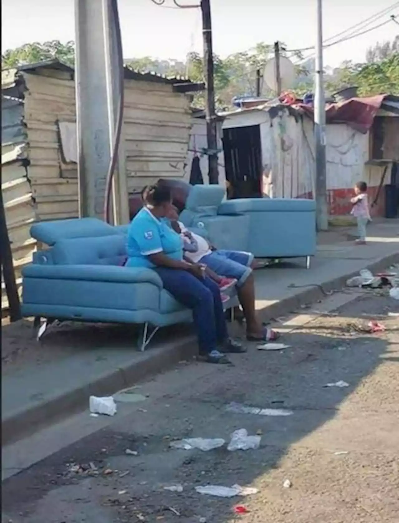 KZN's famous blue couch has a new home