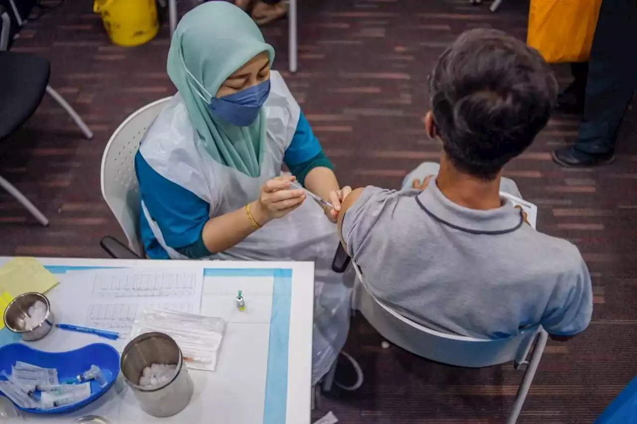 CM: 60.9pc of Penang’s population have received Covid-19 vaccine booster dose