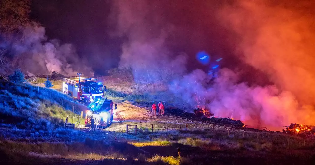 Dramatic footage shows HUGE blaze ripping through wood near Dovestone Reservoir