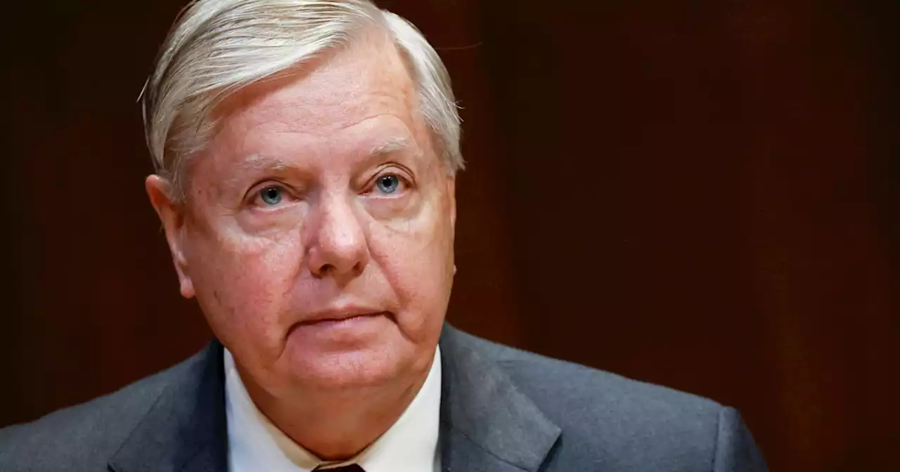 Judge orders Lindsey Graham to testify before grand jury in Trump election probe