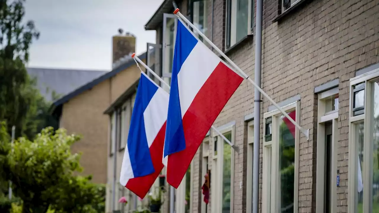 Vlag ondersteboven als steun voor boeren: 'Beter dan snelwegen bezetten'