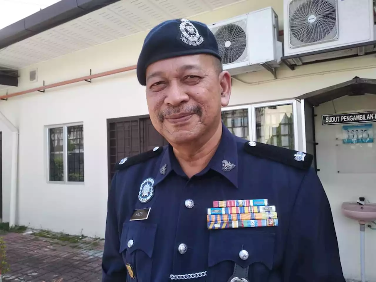 Polis siasat dakwaan lelaki tunjuk gari