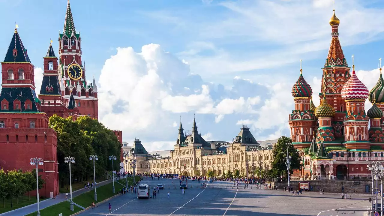 Moskau empfiehlt wieder Maske zu tragen