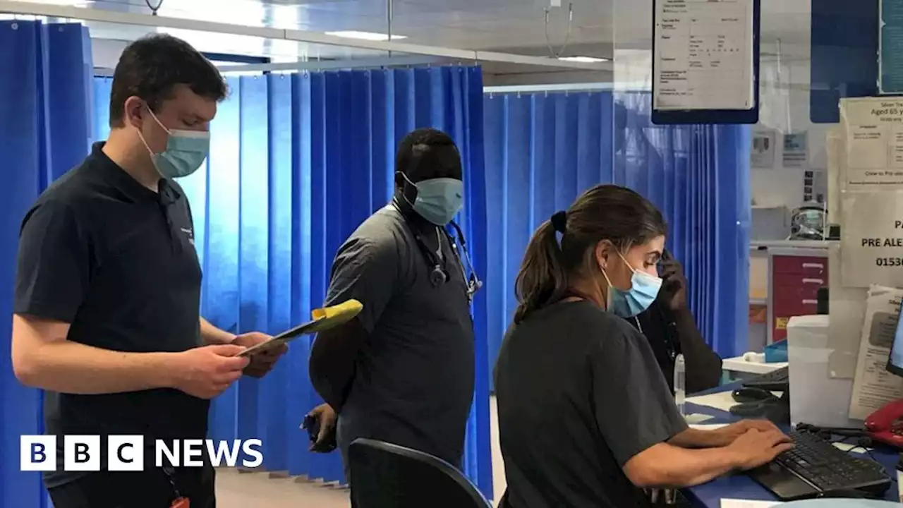 Northamptonshire hospitals re-introduce masks amid Covid cases rise