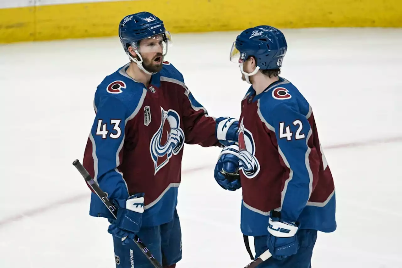 Avalanche re-signs Josh Manson and Darren Helm just ahead of free agency