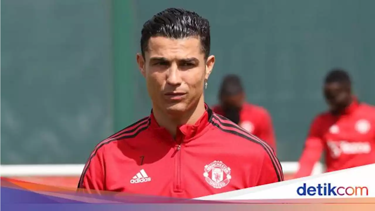 Rumor Transfer: Ronaldo Ditawarkan ke PSG, Deal or No Deal?