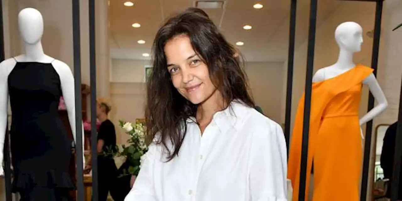 Katie Holmes Goes Casual in a Shirt Dress, Messy Hair, and No Makeup