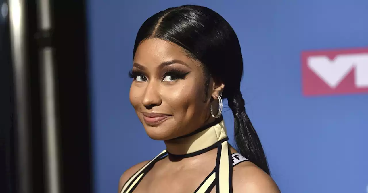 Nicki Minaj tried to meet her fans in London — until too many of them mobbed her car