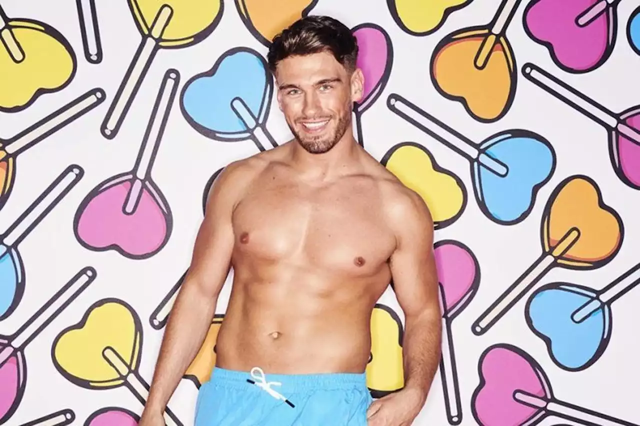 Love Island: Leeds islander and Castleford Tigers player Jacques O'Neill reveals why he quit villa