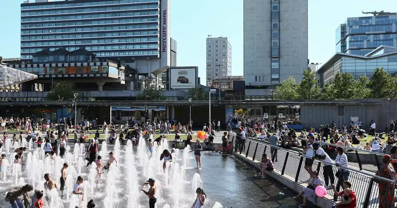 NHS heatwave advice and how to stay cool in the hot weather