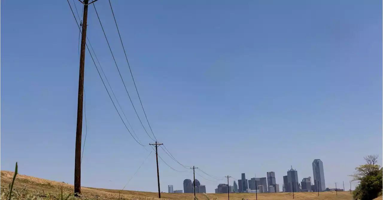 Texas power use breaks record in heat wave again with no blackouts