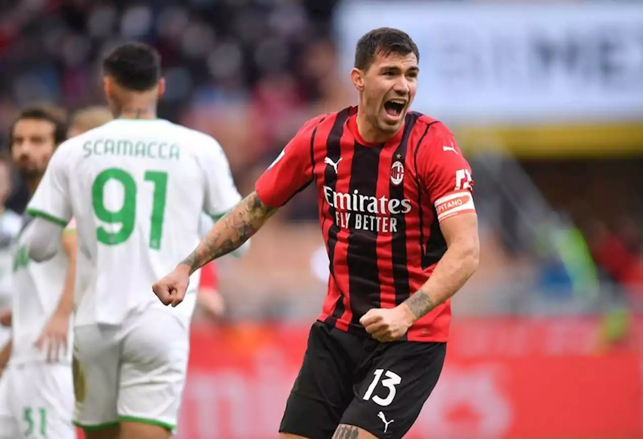 Soccer-Lazio sign former AC Milan captain Romagnoli