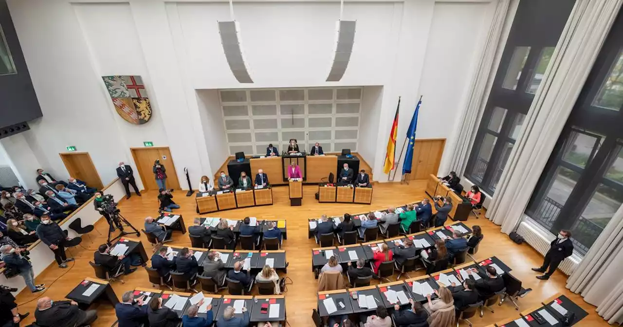 CDU-Abgeordnete rücken nach: Jonas Reiter und Petra Fretter ziehen nachträglich in den Saar-Landtag ein