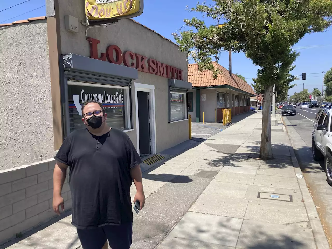 Masks could return to Los Angeles as COVID surges nationwide