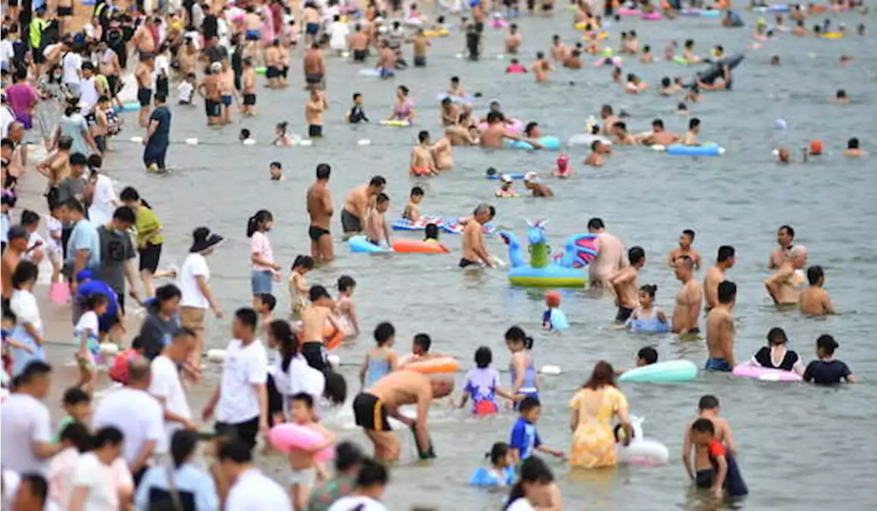 Tiongkok Keluarkan Peringatan Suhu Panas 40 Derajat Celsius