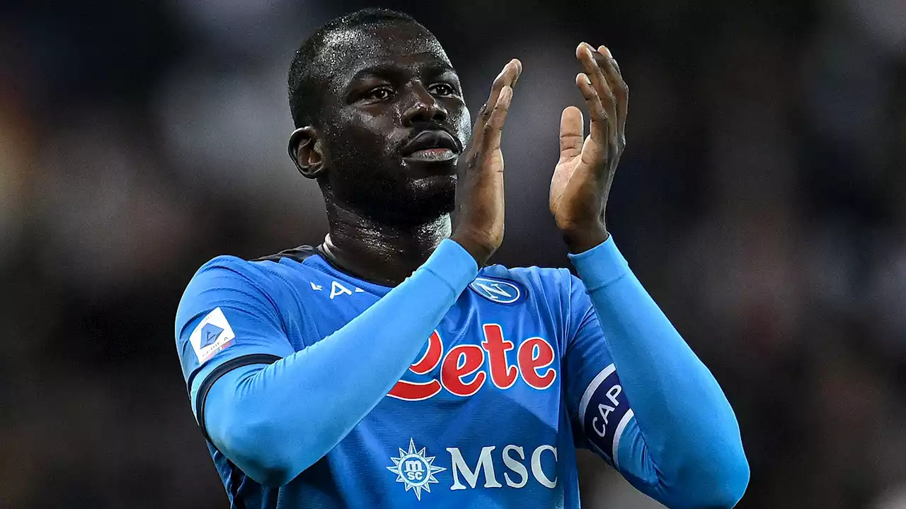 Tambal Lini Belakang, Chelsea Gaet Bintang Napoli Kalidou Koulibaly | Goal.com