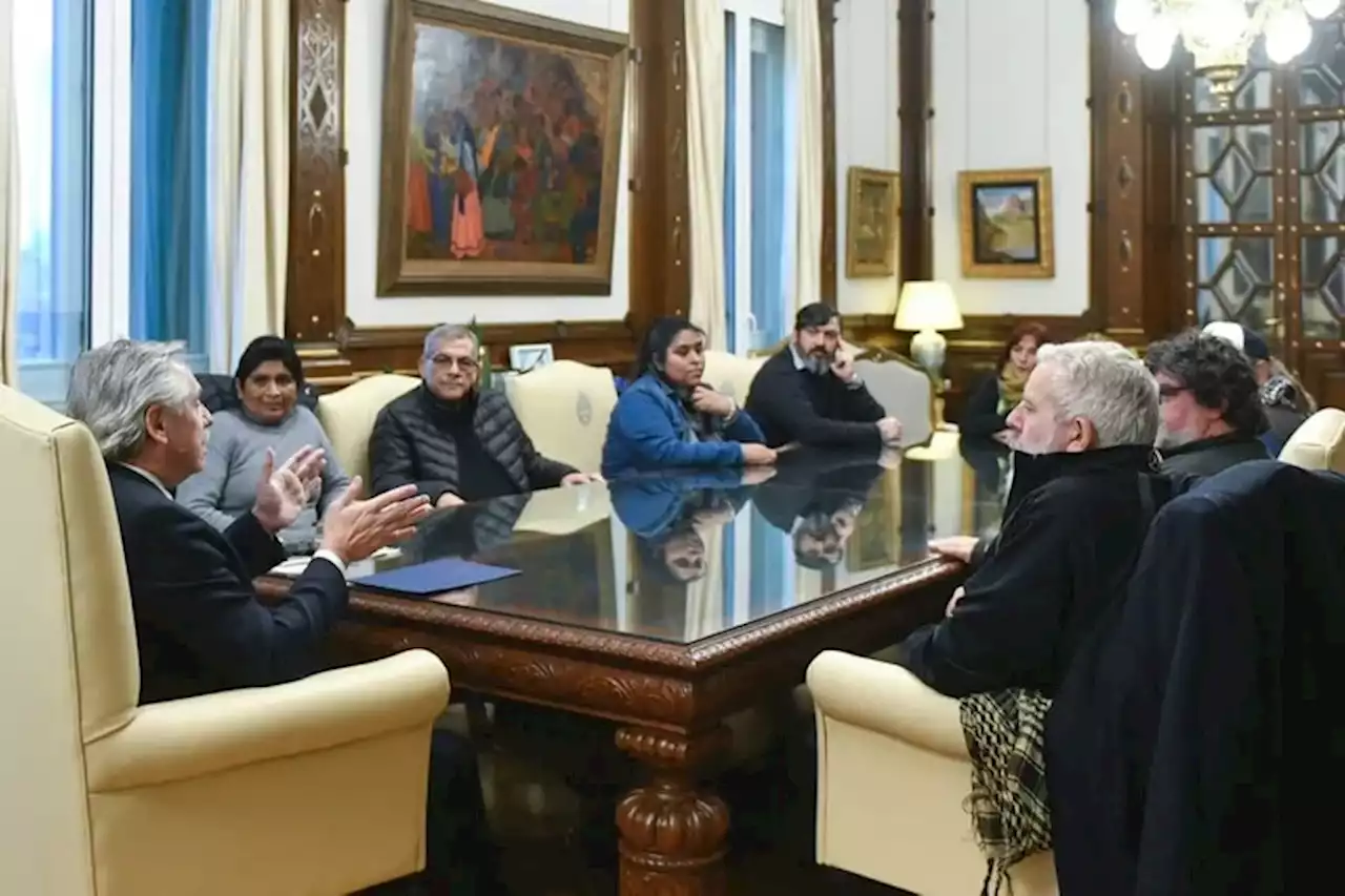 El Presidente recibió a piqueteros oficialistas antes de la marcha y en la Casa Rosada consideraron “lógicas” sus demandas