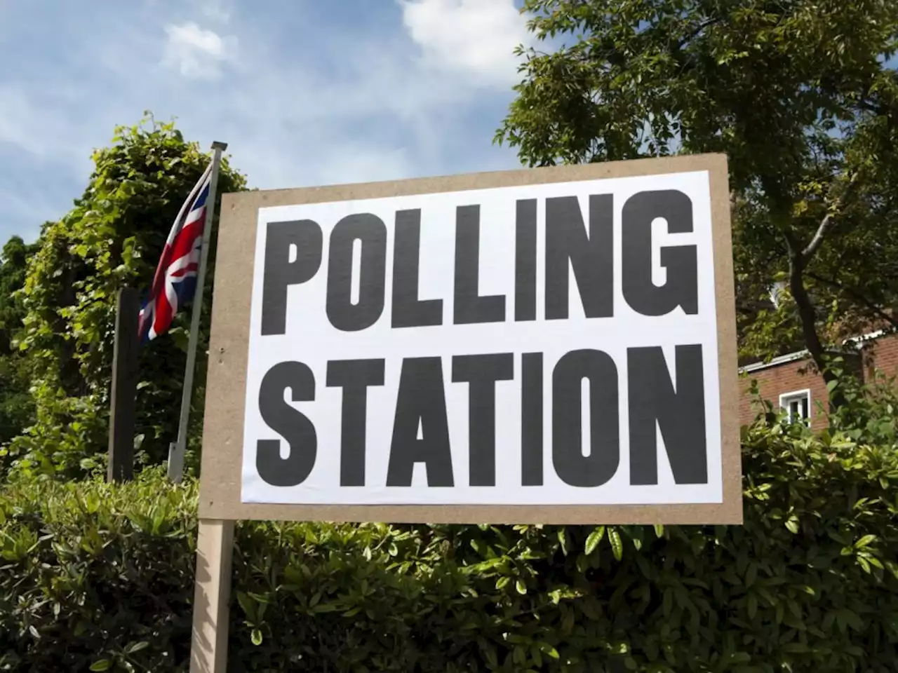 UK: Sunak leads first round of voting to replace Johnson